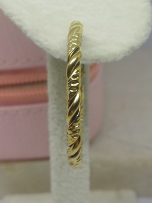 Normadia Şık Paslanmaz Çelik Halka Küpe, Zarif Takı Hediye Seçeneği