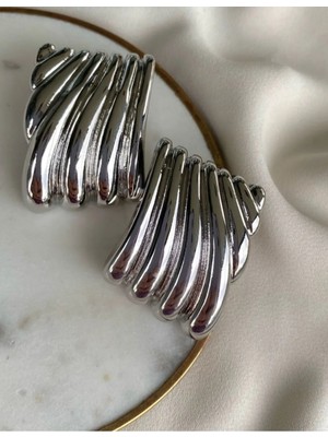 Normadia Şık Silver Plaka Küpe, Zarif ve Modern Tasarım, Günlük Kullanım Için