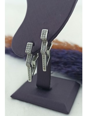 Normadia Kadın Altın Kaplama Üç Boyutlu Şimşek Model Çift Küpe