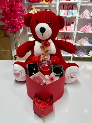 Ayı Evreni Büyük Peluş Ayılı Romantik Hediye Kutusu Kırmızı | Kırmızı Kutu | Kar Küresi, Çelik Takı Seti, Peluş Ayıcık | Sevgiliye, Anneye, Doğum Günü, 14 Şubat, Yıldönümü