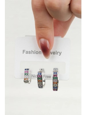 Normadia Parlak Mineli Çelik Renkli Zarif Küpe, Şık ve Modern Tasarım