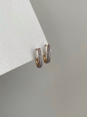 Normadia Parlak Rose Gold Sıra Taşlı Marisse Küpe, Şıklığınızın Tamamlayıcısı
