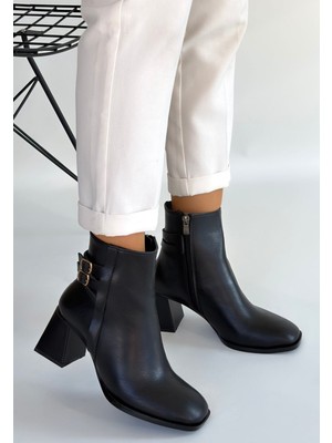 Kendim Fashion Kanda Siyah Cilt Topuklu Bot