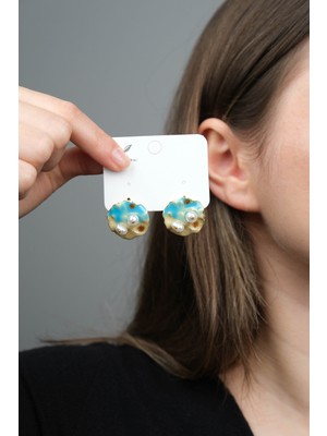 Normadia Şık Kadın Mineli Çelik Küpe, Zarif ve Modern Takı Seçeneği