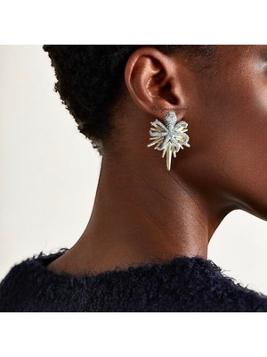 Normadia Renkli Ahtapot Tasarımlı Zarif Küpe, Şık ve Modern Takı Olarak Kullanılır