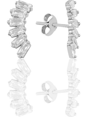 Normadia Parlak Rodyum Kaplama Altı Baget Taşlı Şık Küpe, Zarif Takı Tasarımı