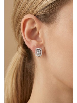 Normadia Şık Rodyum Kaplama Gümüş Taşlı Klipsli Küpe, Zarif ve Modern Tasarım