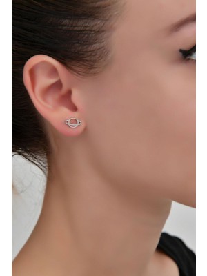 Normadia Parlak Gümüş Top Iğneli Küpe, Şık ve Modern Takı Tasarımı