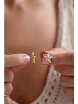 Normadia 925 Ayar Gümüş Gold Kaplama Kamelya Çiçeği Model Küpe