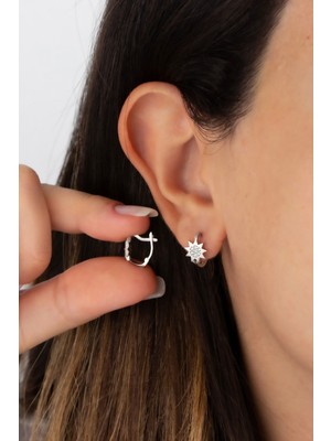 Normadia Parlak Güneş Figürlü Gümüş Çocuk Küpe, 5-15 Yaş, Şık ve Hafif Tasarım