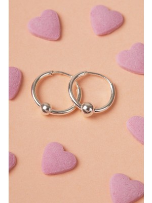 Normadia 925 Ayar Gümüş Çocuk Küpe, Zarif ve Şık Takı Seçeneği