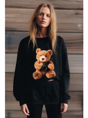 Trendseninle Siyah Photographer Teddy Bear Baskılı Oversize Bisiklet Yaka Sweatshirt
