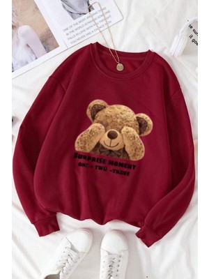 Trendseninle Kadın Bordo Utangaç Ayıcık Baskılı Bisiklet Yaka Sweatshirt