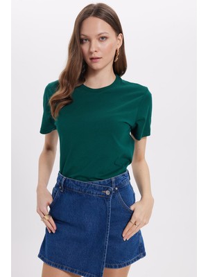 Tudors Kadın Slim Fit Dar Kesim %100 Pamuk Yumuşak Dokulu Yeşil Bisiklet Yaka Tişört