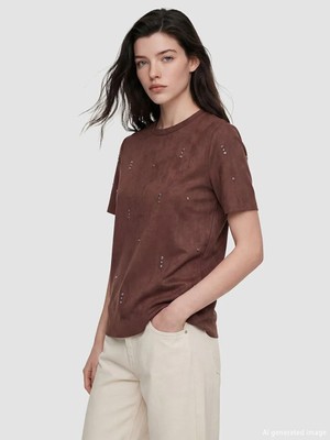 LC Waikiki Kahverengi Bisiklet Yaka Taşlı Süet Görünümlü Kadın Tişört  (S6)