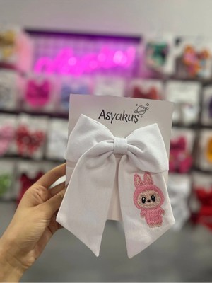 Asyakuş Pembe Renk Labubu Desenli Beyaz Fiyonk Otomatik Saç Tokası