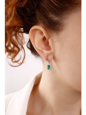 Normadia Zümrüt Taşlı 925 Ayar Gümüş Küpe, Zarif ve Şık Takı Seçeneği