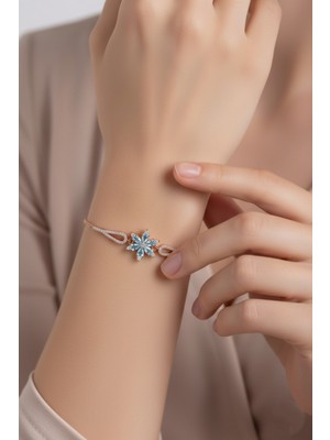Çekirdek Jewelry 925 Ayar Gümüş Akua Taşlı Çiçek Bileklik