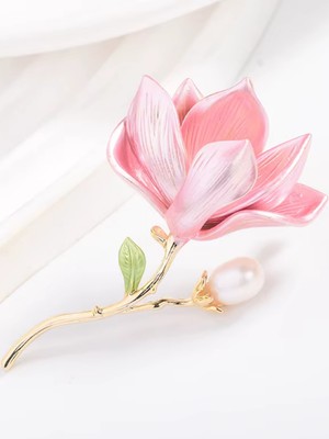 Josellini Inci Tomurcuk Detaylı Pembe Çiçek Figürlü Kadın Broşu Zarif Yaka Iğnesi