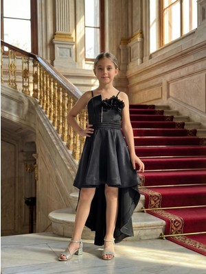 Butik Happy Kids Kız Çocuk Siyah Saten Abiye asimetrik Etekli, Çiçek Detaylı  Askılı Abiye Elbise 11-15 Yaş