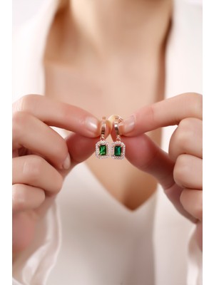 Normadia Zümrüt Taşlı 925 Ayar Gümüş Küpe, Şıklık ve Zarafet Için Ideal