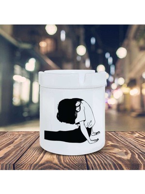 Hediyara Yorgun Kız Küllük İllüstrasyon Baskılı Kül Tablası K-33