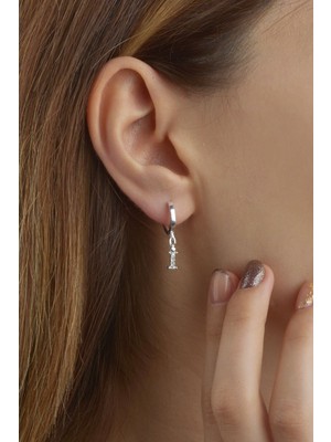 Normadia 925 Ayar Gümüş Zirkon Taşlı I Harfli Sallantılı Tekli Küpe