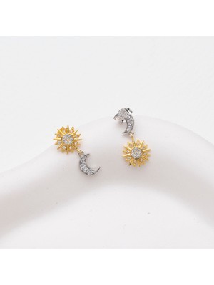 Normadia 925 Ayar Gümüş Mini Sallantılı Zarif Küpe, Şık Takı Seçeneği