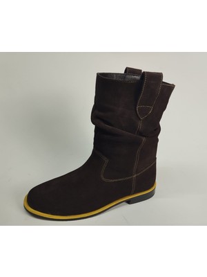 Lucciola Kadın Hakiki Deri Kahverengi Süet Dikiş ve Taban Detaylı Körüklü Bot