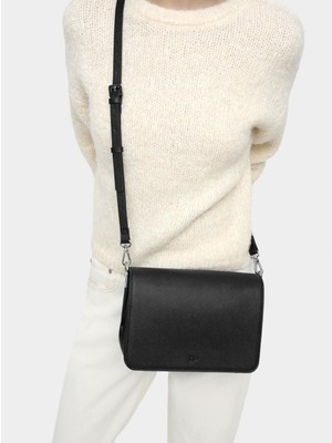 Parfois Dokullu ve Kapaklı Çapraz Çanta