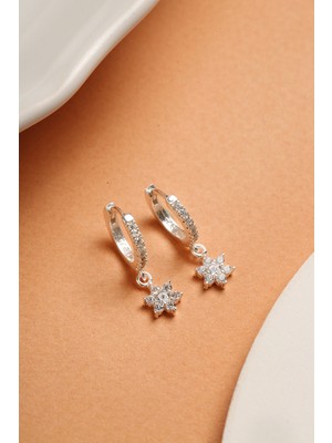 Normadia 925 Ayar Gümüş Zirkon Taşlı Sallantılı Lotus Küpe