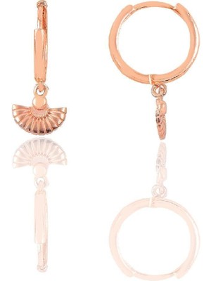 Normadia Rose Altın Kaplama Midye Tasarımlı Halka Küpe, Şık ve Zarif Aksesuar