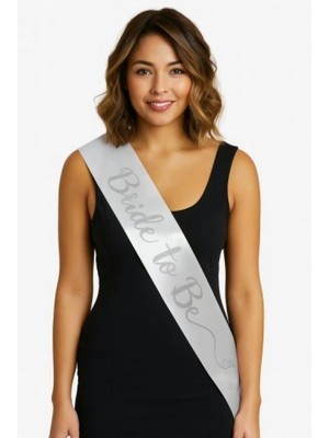 Marsilyan Beyaz Saten Üzerine El Yazısı Italik Gümüş Bride To Be Kuşağı 10 cm Genişlik