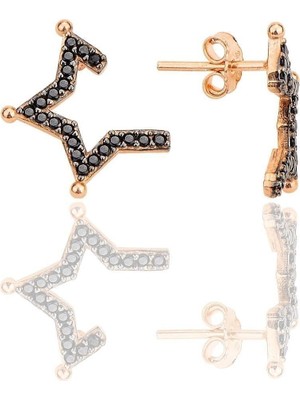 Normadia Şık Gümüş Yarım Yıldız Küpe, Siyah Taşlı, Zarif Takı Tasarımı