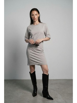 Madmext Boyalı Gri Bisiklet Yaka Yarım Kollu Kadın Tişört Elbise MG2656