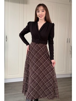 Dilay Gökoğlu Butik Vatkalı Ekose Etek Kemerli Midi Kahverengi Elbise