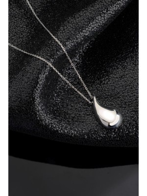 925 Ayar Gümüş Büyük Damla Gözyaşı Kolye