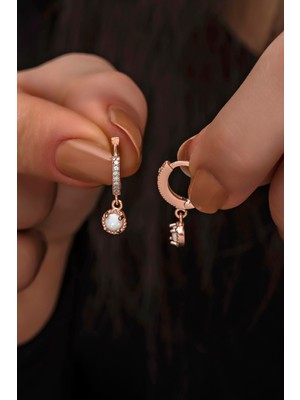 Normadia 925 Ayar Gümüş Rose Sallantılı Beyaz Opal Tektaş Küpe