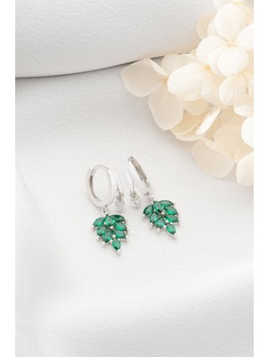 Normadia 925 Ayar Gümüş Zümrüt Yeşili Yaprak Tasarımlı Çift Taşlı Küpe