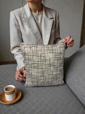 FRAMGAN Çizgili Dekoratif Kırlent – Modern Tasarım, Zamansız ve Şık Görünüm