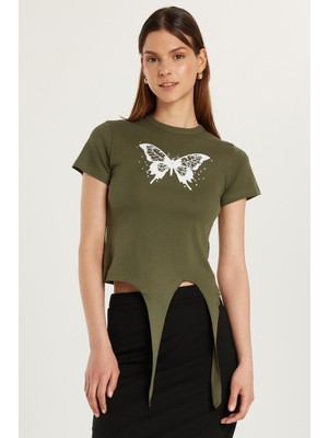 Tudors Kadın Slim Fit Dar Kesim Kısa Kollu Bağlamalı Bisiklet Yaka Baskılı Haki Tişört