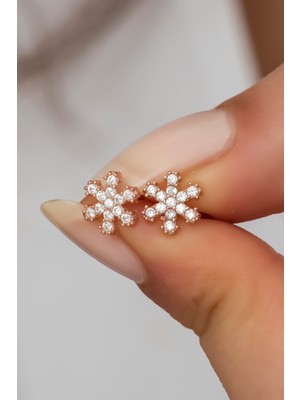 Normadia 925 Ayar Gümüş Minik Rose Kartanesi Küpe, Zarif ve Şık Takı Seçeneği