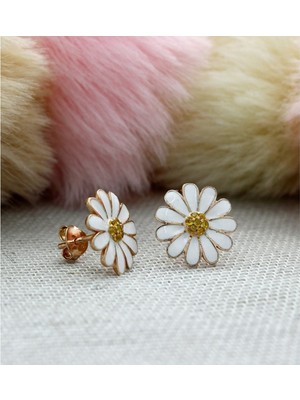 Normadia 925 Ayar Gümüş Papatya Küpe, Zarif ve Şık Takı Tasarımı