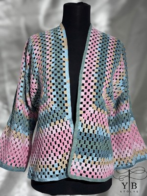 El Yapımı Ebruli Motif Hırka