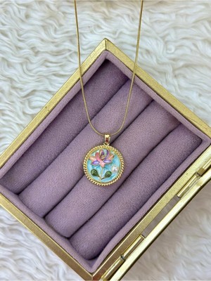 Normadia Şık ve Dayanıklı Çelik Kolye, Zarif Tasarım ile Tarzınıza Eşlik Eder