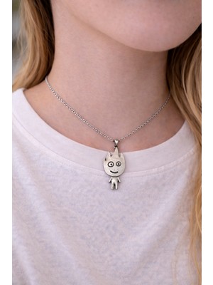 Herşey Nota Sevimli Karakter Figürlü Ince Form 60 cm Zincirli Metal Kolye