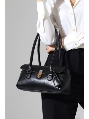 BALANZ Siyah Kadın Çanta Kilit Kapamalı Baget Deri El ve Omuz Çantası