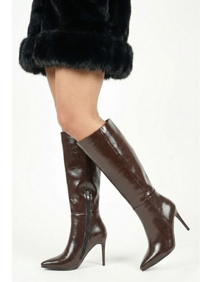 Kadın Sivri Ince 9 cm Topuklu Içi Kürklü Çizme Yandan Fermuarlı Çizme Kahverengi