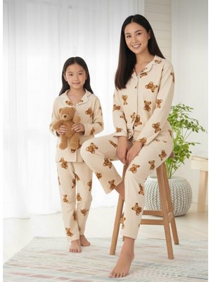 Anne Kız Çocuk (Ayrı Ayrı Satılır) Boydan Düğmeli Süet Yakası Biyeli Krem Ayıcıklı Pijama Takımı