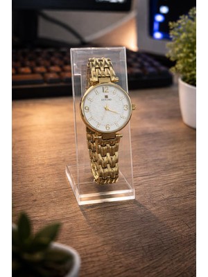 Şeffaf Akrilik Saat Standı – Masaüstü Saatlik, Takı ve Bileklik Sergileme Standı (12 x 7,5 Cm)